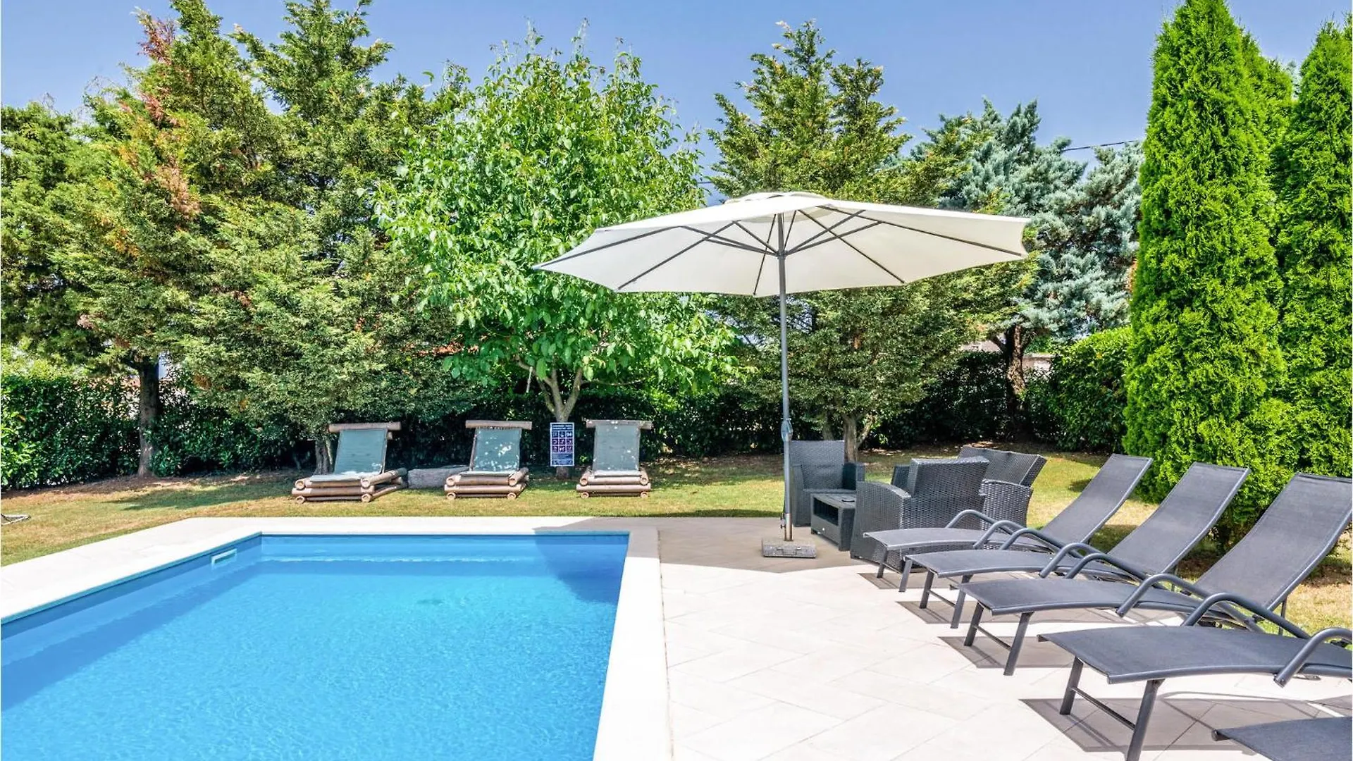 6 Bedroom Lovely Home In Barban Ferienhaus